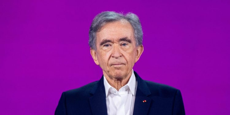 Bernard Arnault přiznal předčasný prodej akcií Netflixu