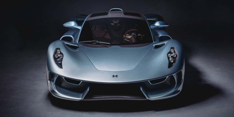 Hennessey Blackbird sází na analogový zážitek a manuální převodovku