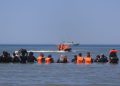 Požár lodi v Lamanšském průlivu: Úřady zachránily 157 migrantů