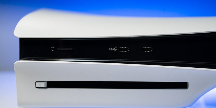 Sony ruší fyzické disky pro PlayStation i přes kritiku hráčů