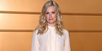 Beth Behrs a Kat Dennings se opět potkají na obrazovce