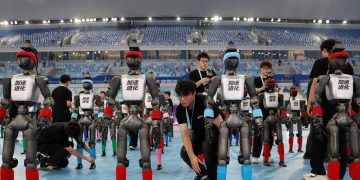 Čínští roboti v Pekingu překonali rekord Usaina Bolta