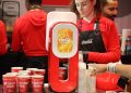 Coca-Cola automatizuje míchané sodovky. Změnu diktuje generace Z